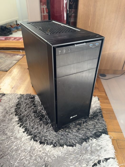 Pc intel i5 7500, 16gb ram, AMD RX 580 8gb, ssd 240gb, hdd 500gb
