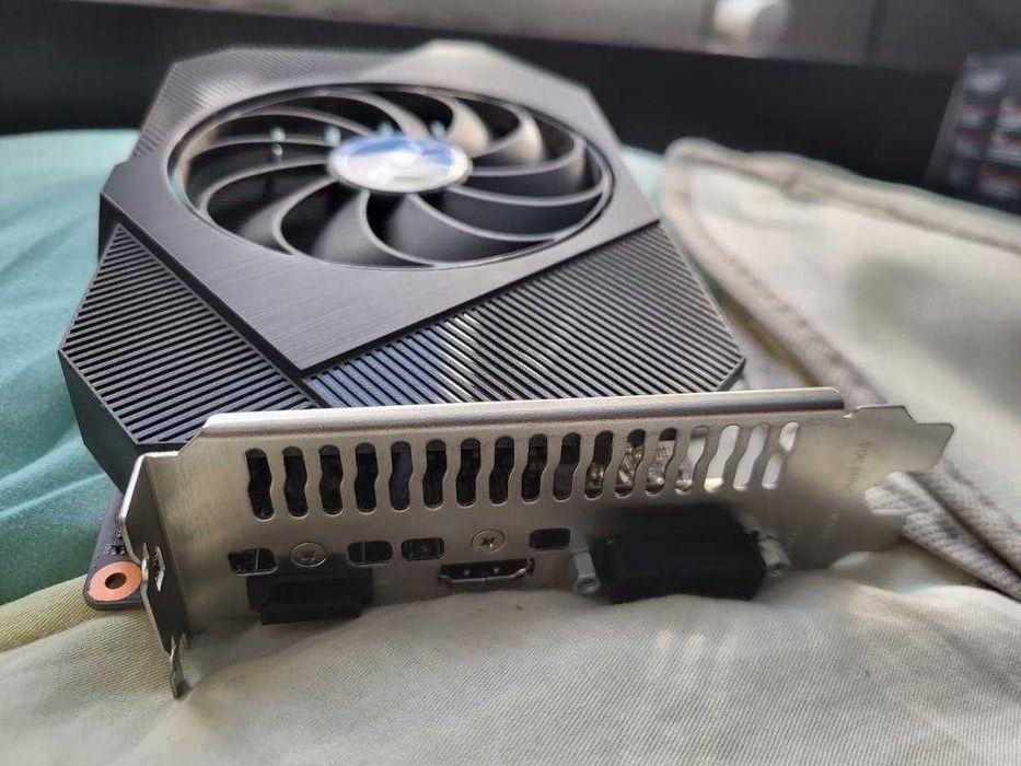 Placa Video Nvidia GTX 1650 4GB OC Asus