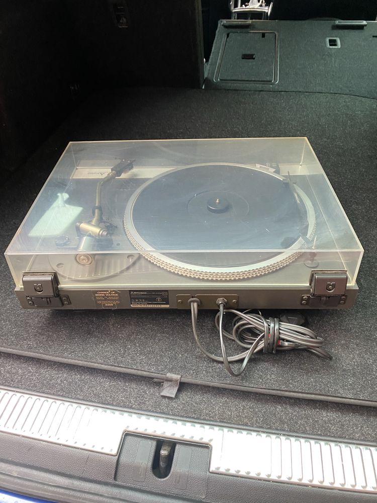 Грамофон Mitsubishi DP-84DA automatic turntable