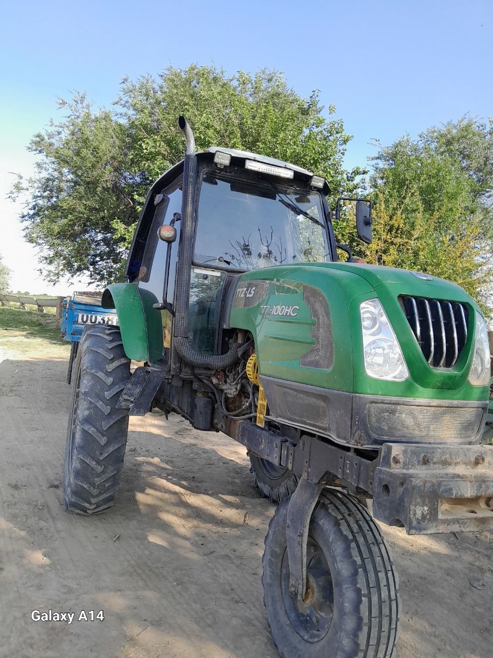 Traktor sotiladi 140milyon Kultuvator 20millyon.shtanga 15milyon