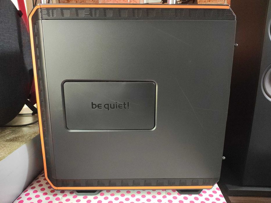 Carcasa PC Gaming Be Quiet! Dark Base PRO 900 Black Orange.