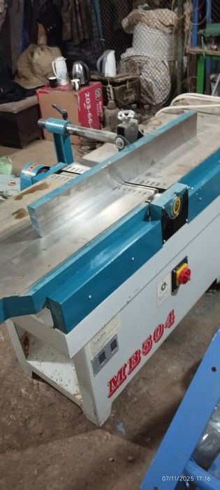 Фуганка сотилади рабоччи холатда ишлаб турган станок яхши холатда