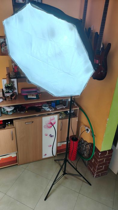 Студио осветление с дифузер, стойка 2м и 40W Led лампа