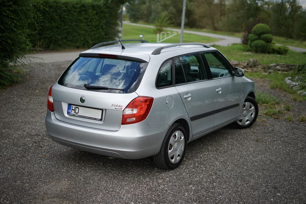 Skoda Fabia 2 5J 1.9 TDI 105cp Ambiente Navi CarPlay