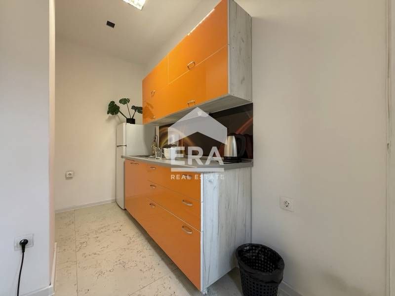 Дава се под наем Магазин в София, Център - 150 кв.м за 5000 € - Снимка #9