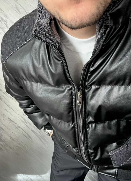 Мъжко Зимно Яке с Ефектни Дънкови Джобове и Рамене