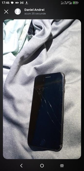 Vând iPhone 8 bun