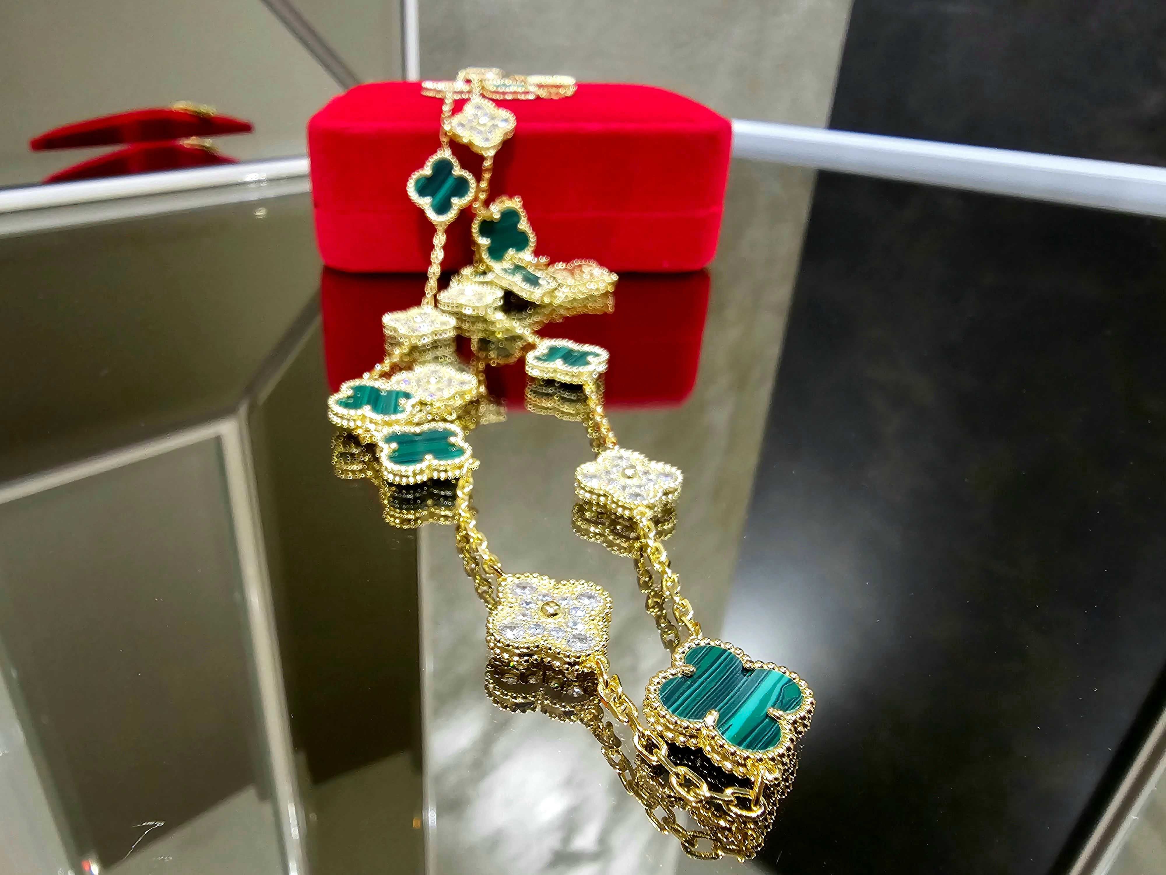 Van Cleef & Arpels VCA Gold Green Diamond 20 Alhambra Дамско Колие