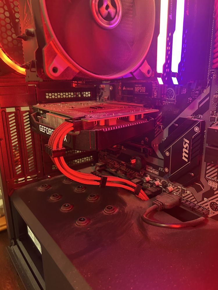 Продавам Gainward Geforce GTX 1650 D6 Pegasus