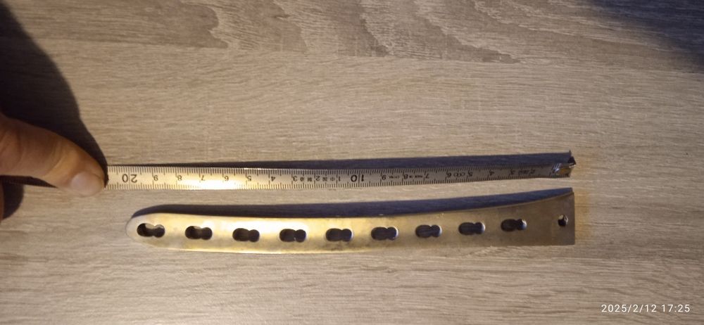 Заключваща плака за дистален фемур,лява -4.5мм