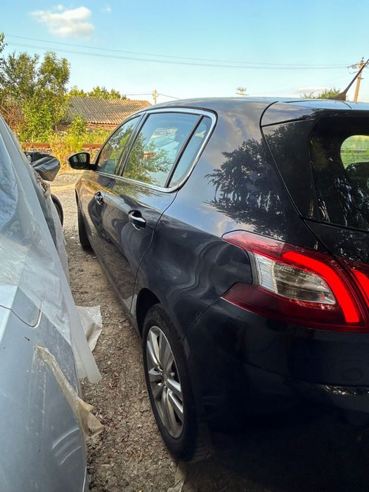 Haion complet echipat Peugeot 308 hatchback 2016