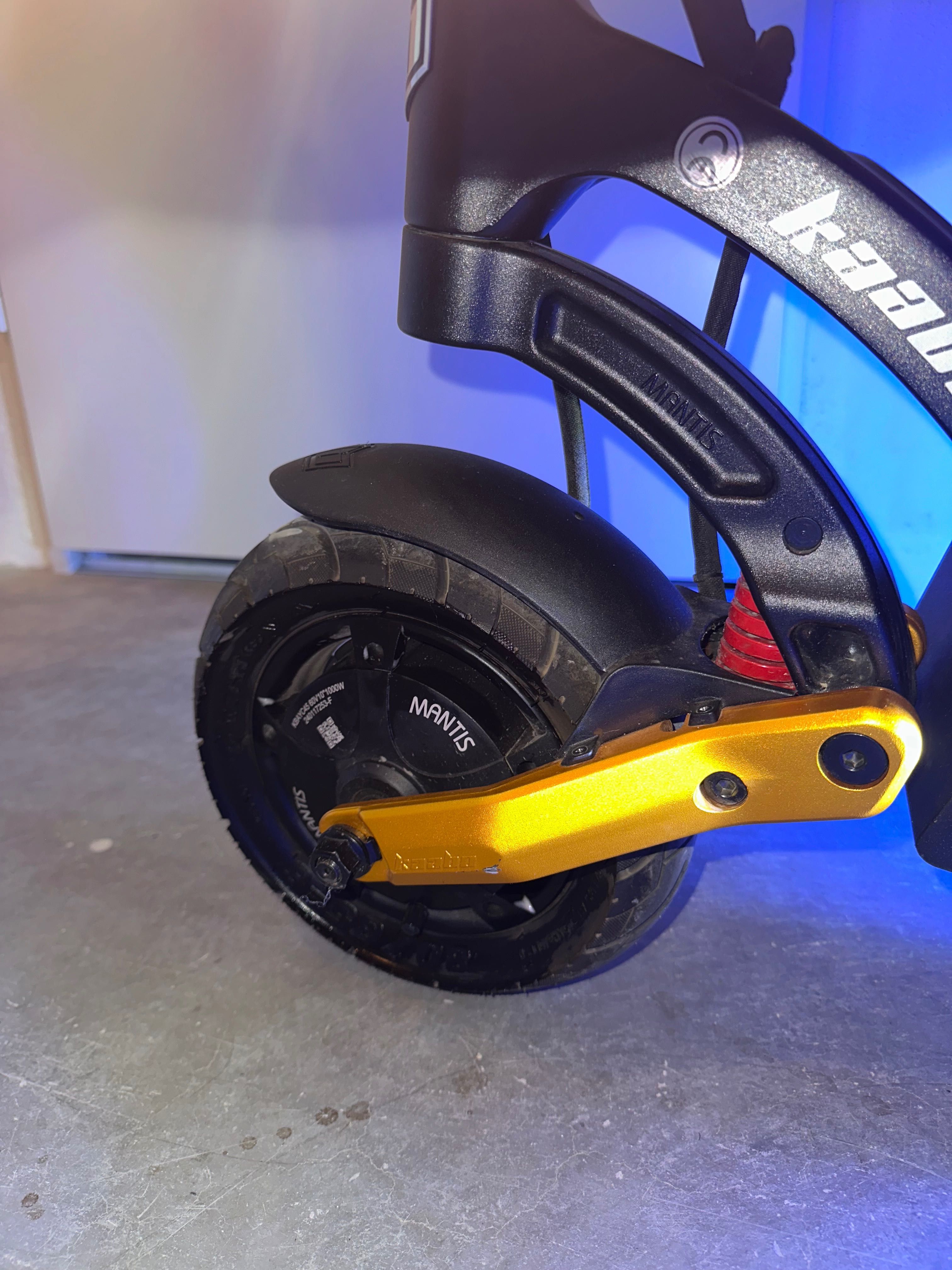 Тротинетка Kaboo Mantis 10 dual plus в гаранция на 822 км.