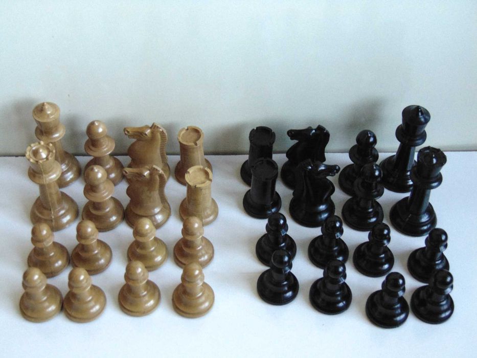 Бакелитови фигури за шах