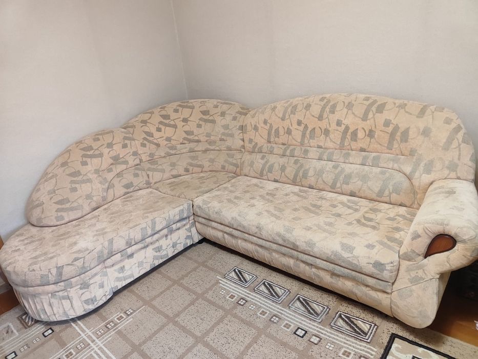 Продам  угловой диван