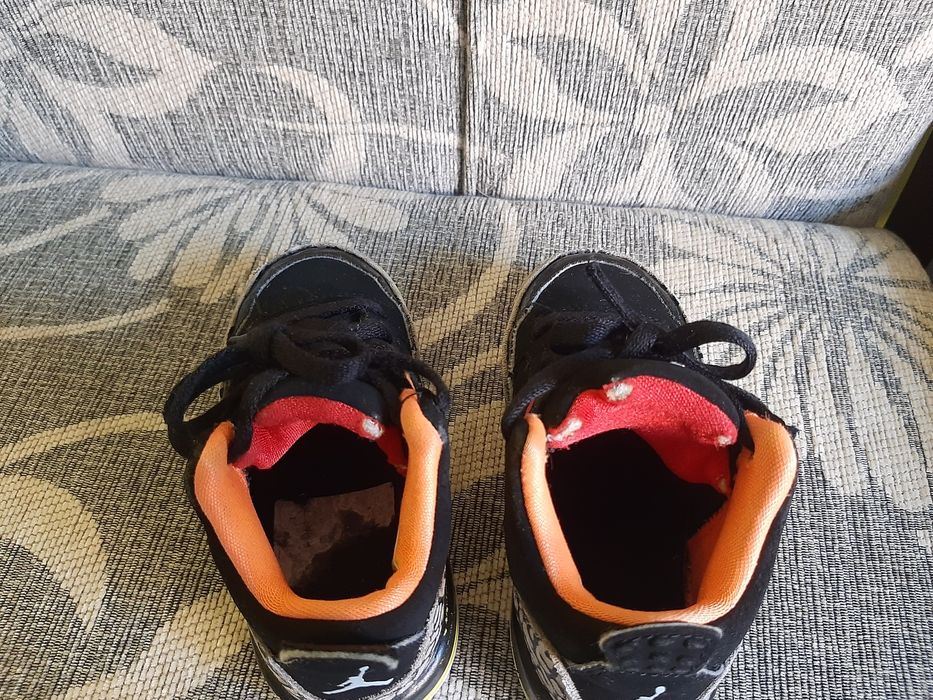 Маратонки Air Jordan 24номер