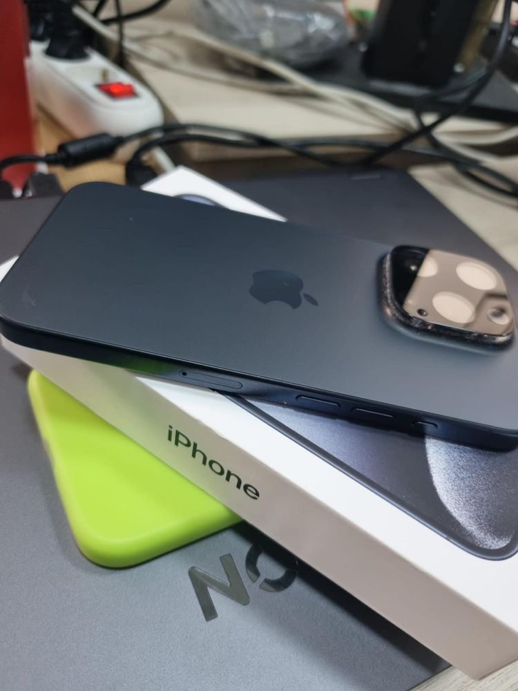 Iphone 15 pro factura garantie flanco  impecabil