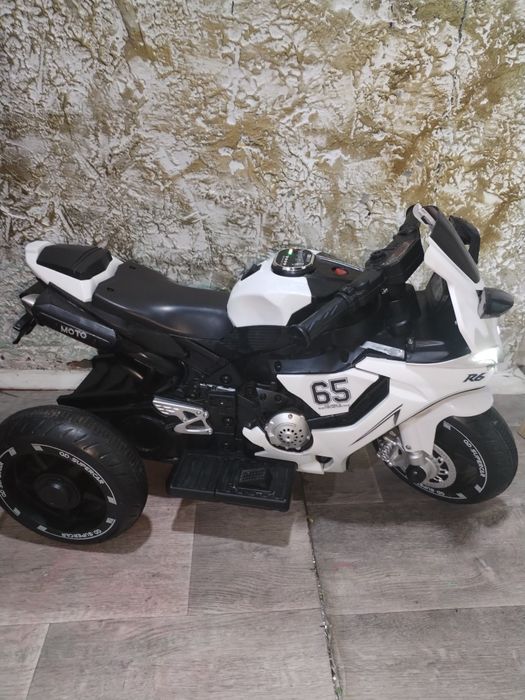 Продам мотоцикл детский в хорошем состояние