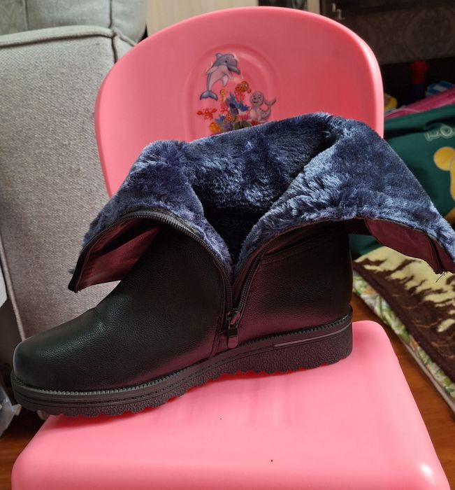 Продам новую обувь