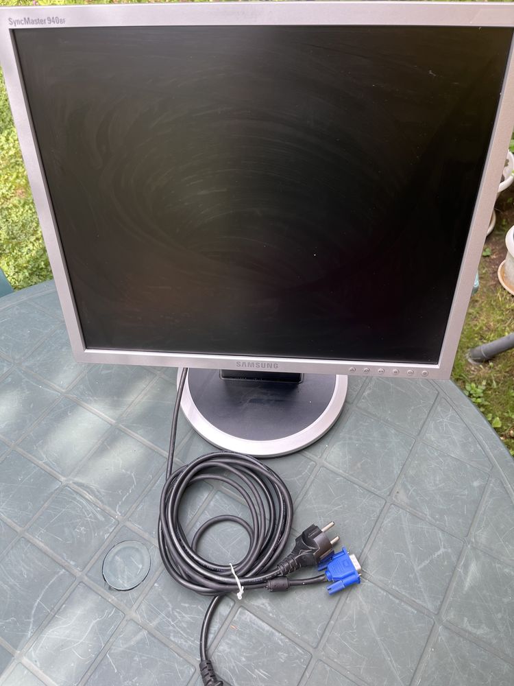 Монитор Samsung 940 BF LCD 19’