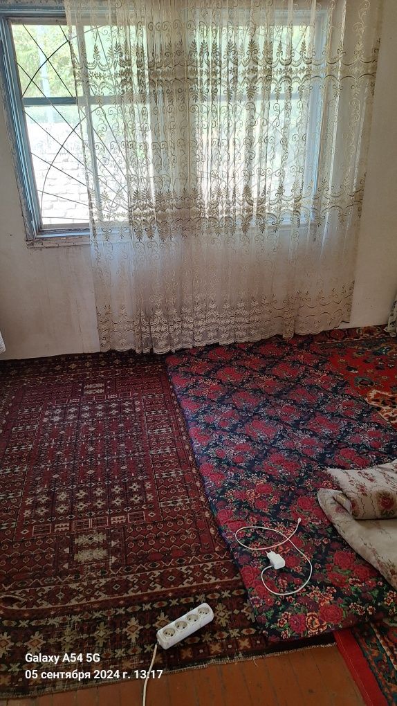 Жер жай сатылады 6 сотик барлык колайлыклар бар Ленин коше бойы
