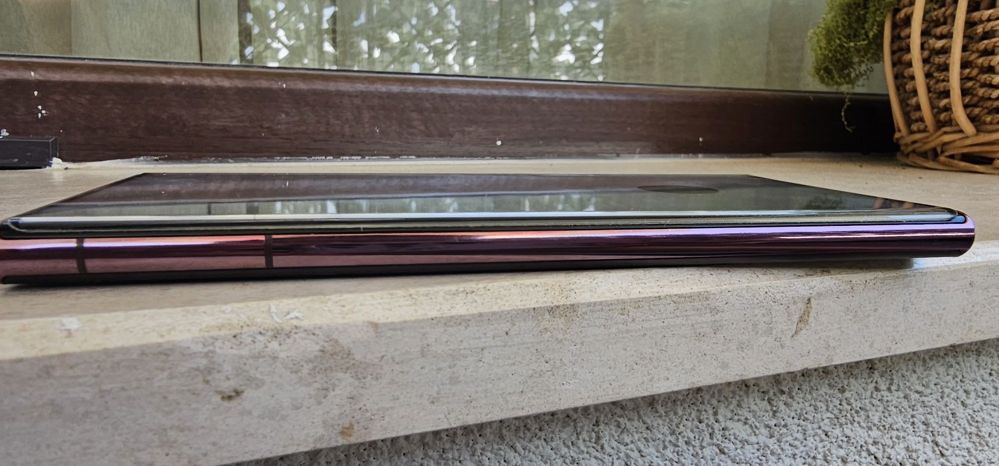 Продавам Samsung S22 ULTRA