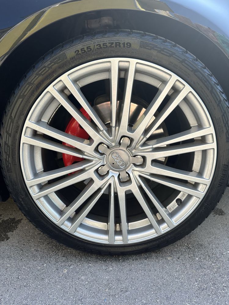 AUDI Джанти с гуми 19/5х112