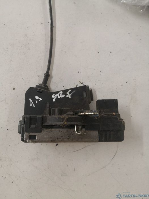 Broasca usa stanga fata OPEL VIVARO [ 2001 - 2014 ]] OEM 91166242