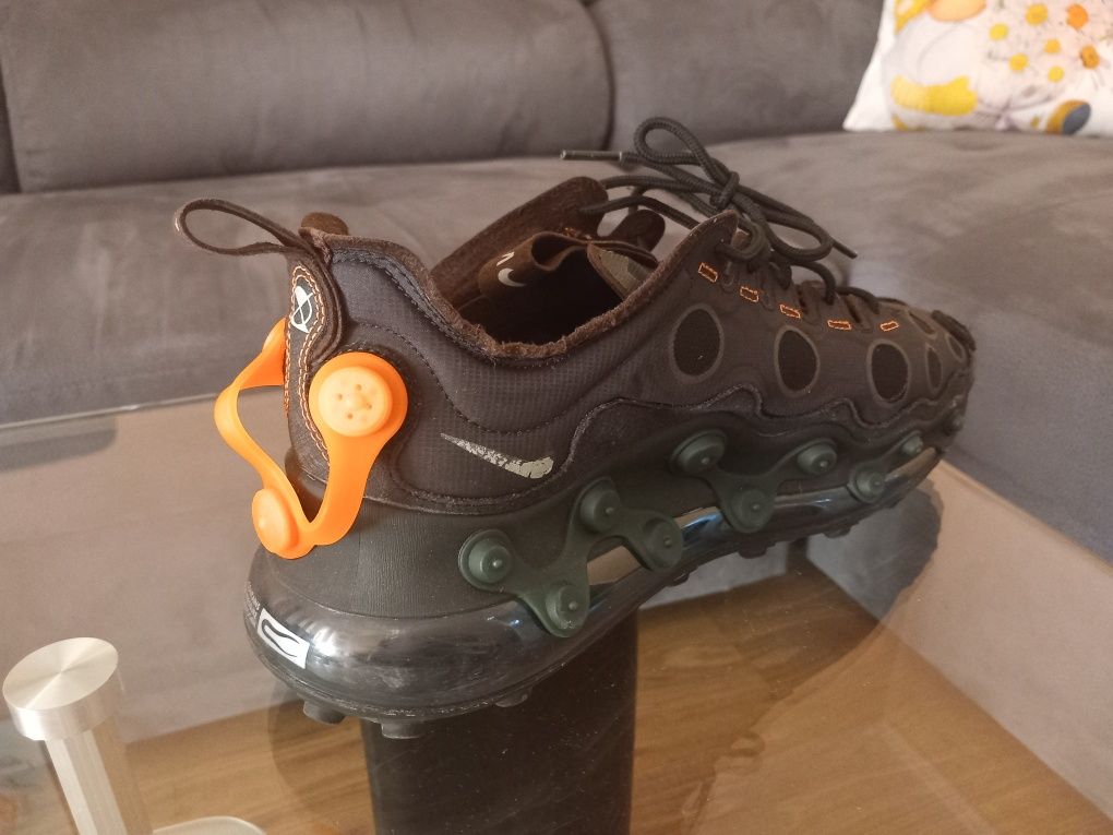 Маратонки  Nike Air  Max 720 ispa и