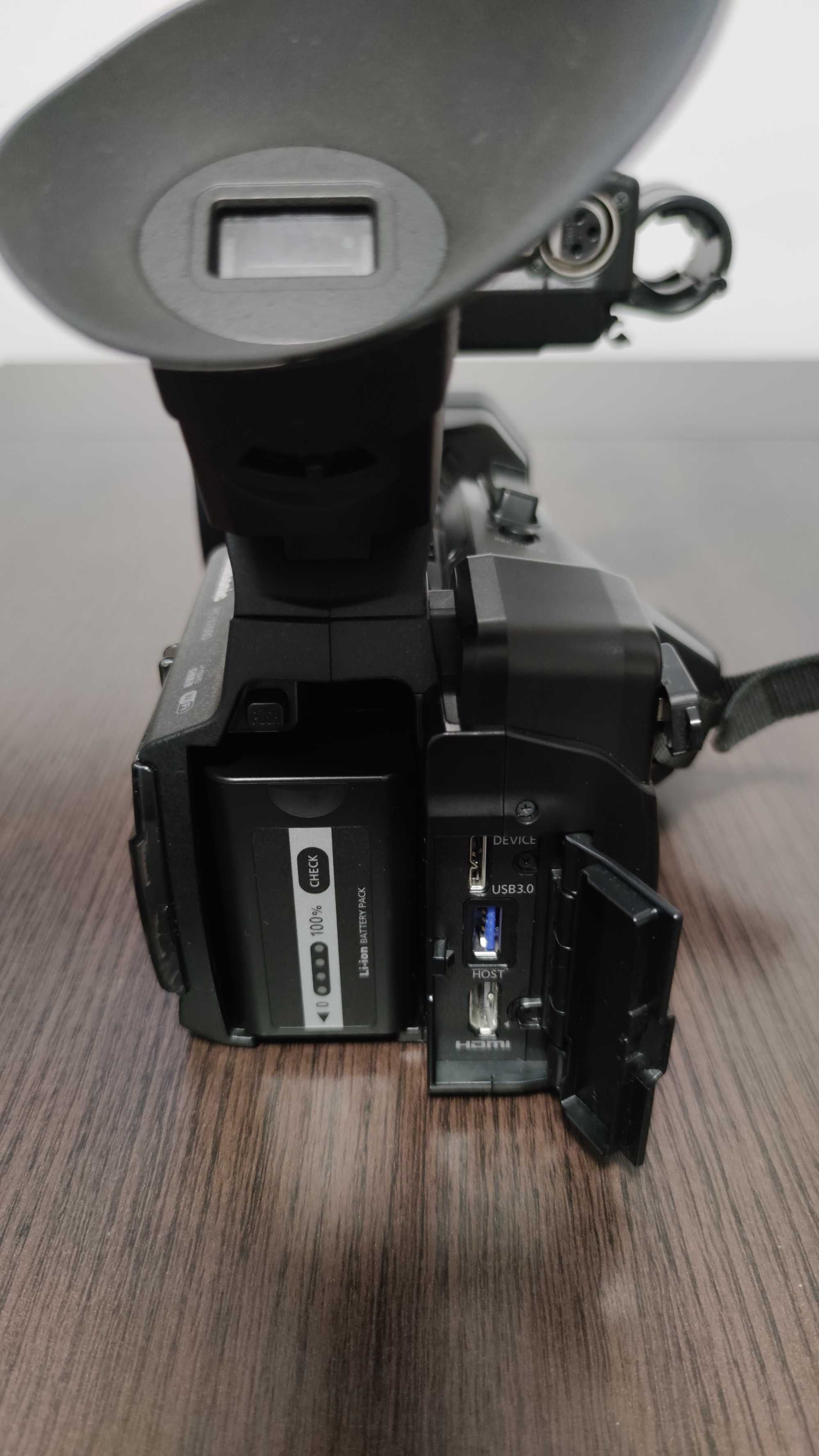 Camera Video Profesionala 4K Panasonic HC - X1000 + accesorii + geanta