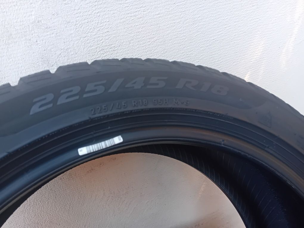 225.45.18. RSC. Pirelli . M&S ** 2022 , *