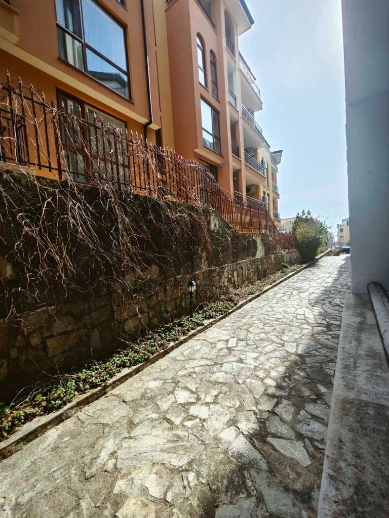Продава се Двустаен апартамент в Свети Влас - 85 кв.м за 753 €/кв.м - Снимка #3
