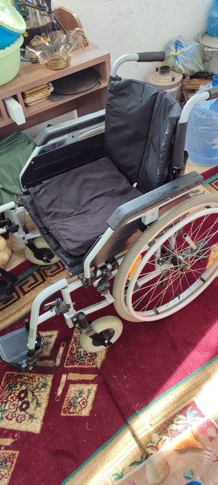Инвалидная коляска