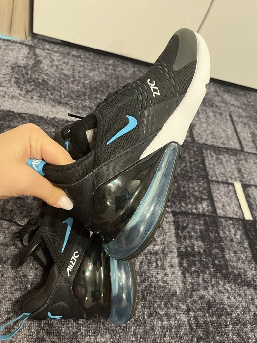 Adidasi Nike Air max 270