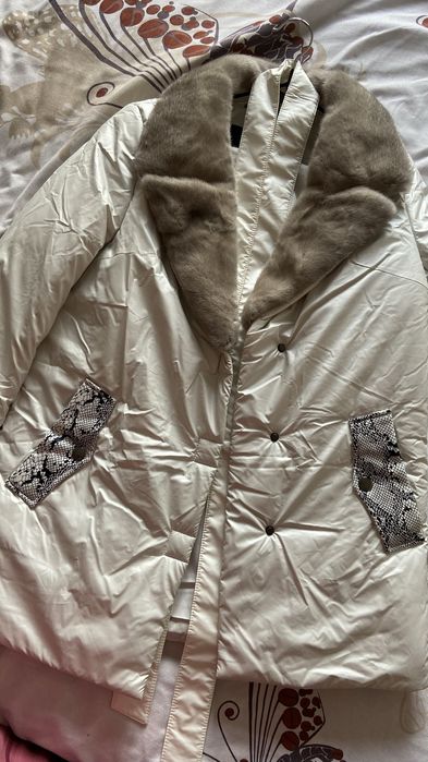 Куртка новая в хорошем состояний киылмеген кымбатка алынган негызы