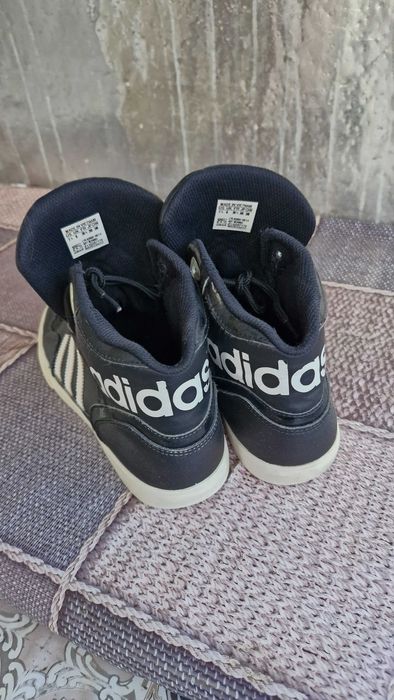Дамски кецове Adidas