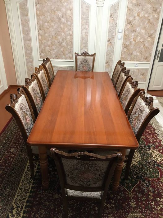 Стол стул сотилади