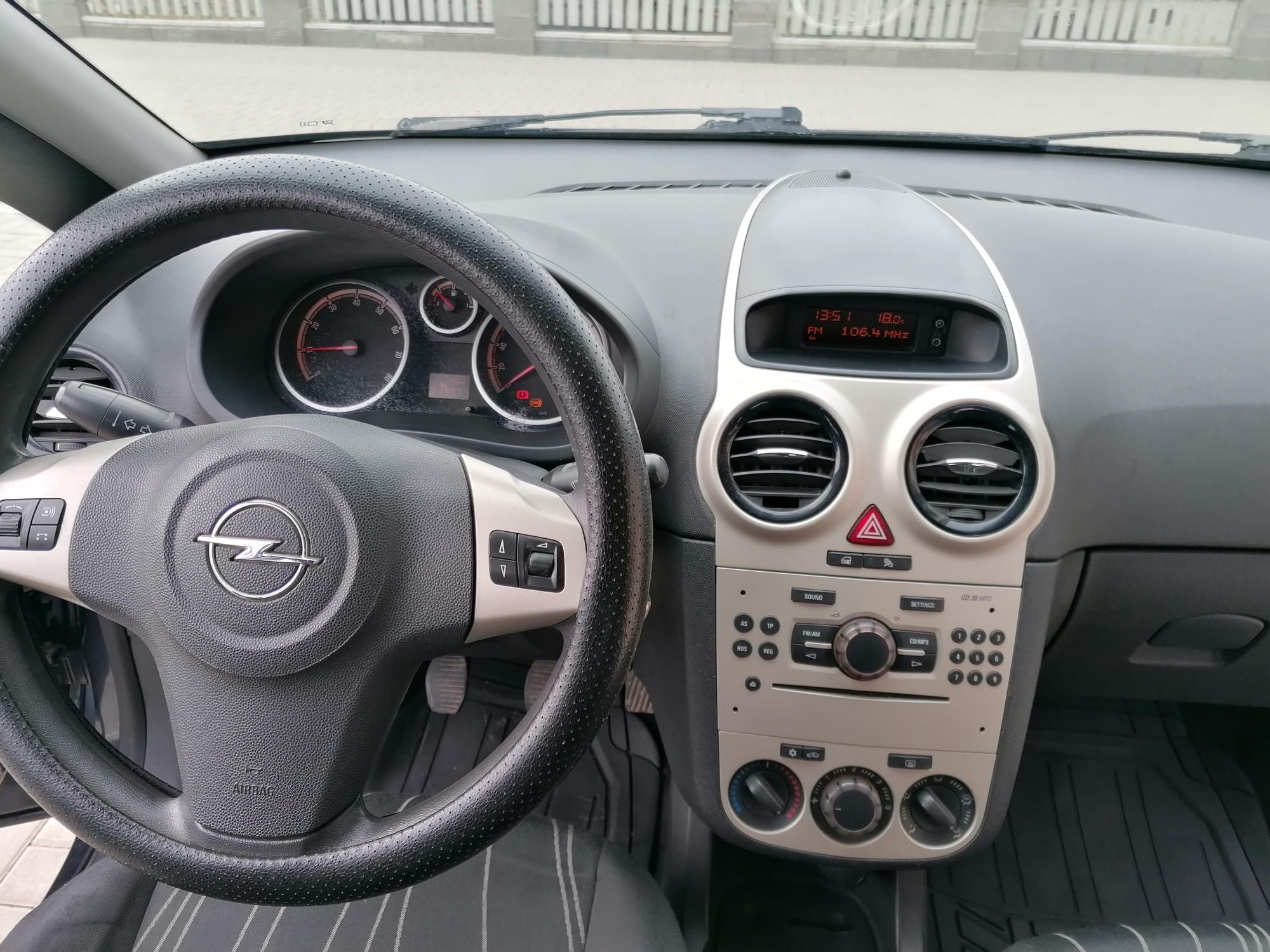 Vând Opel Corsa D Anul 2008