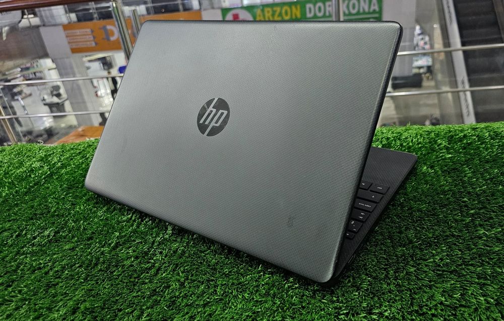 45 kun ishlagan sovgaga kelgan HP notebookni  yarim narxiga beraman!