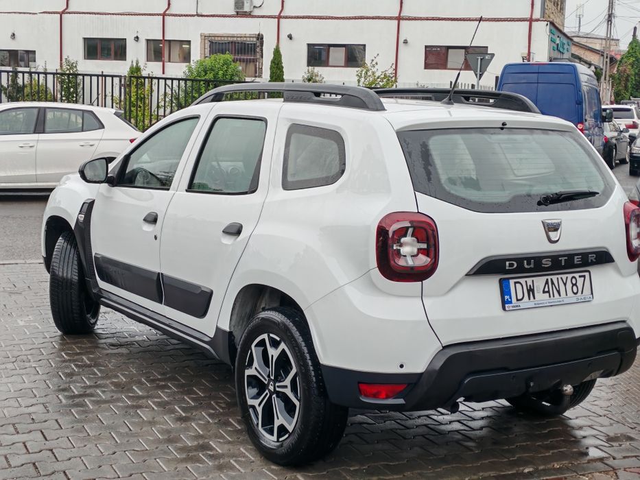 * Dacia Duster 2021 1.5 diesel. *