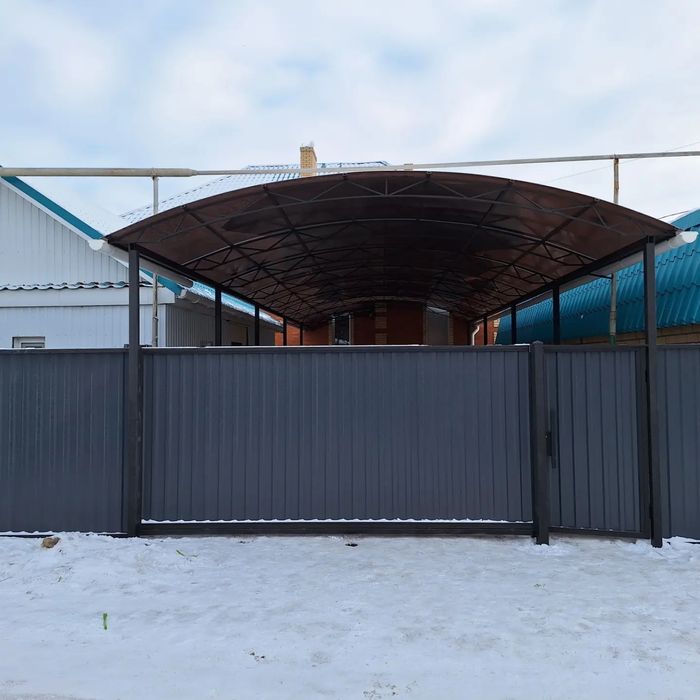 Навес для машин.