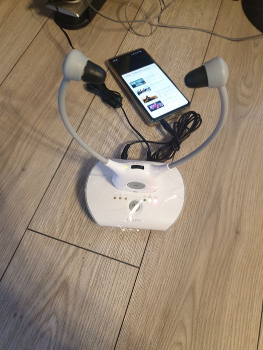 Vand Casti Wirelles pentru Seniori Artiste APH100