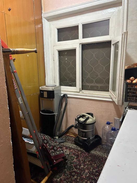 Продается 5 ти комнатная квартира,Район Сергели 6,Ресторан Мерос, 0837