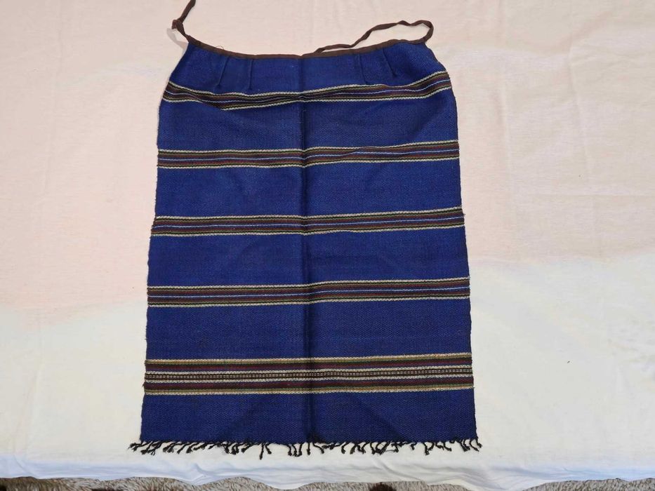 Продавам ръчно тъкани капански престилки