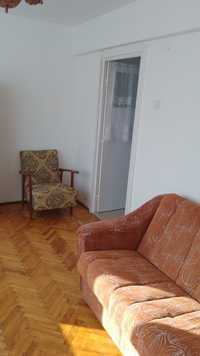 Închiriez apartament