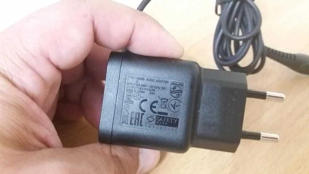 Incarcator masina de tuns original Philips HQ8505/HQ8500 15v 5,4W