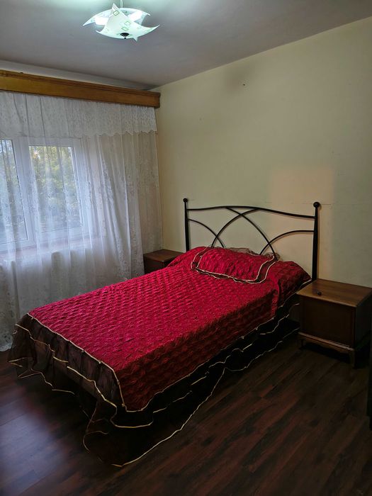 Vând apartament 3 camere