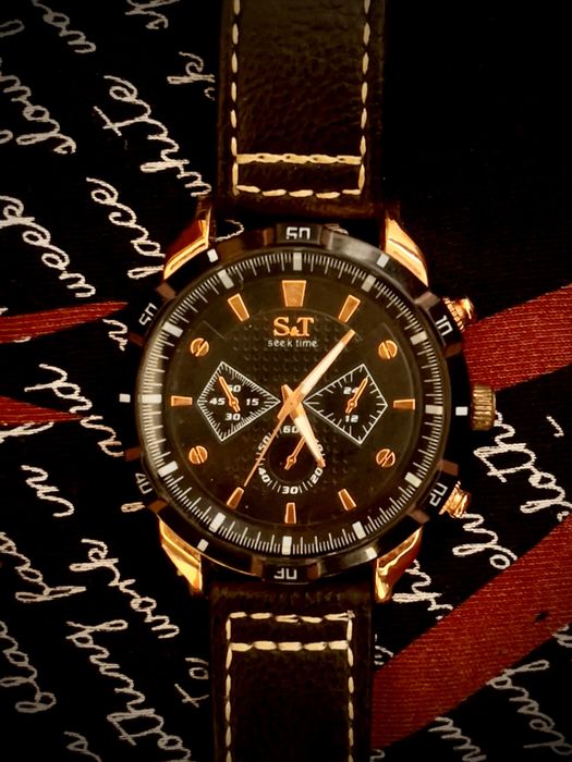 Часовник S&T оргинален