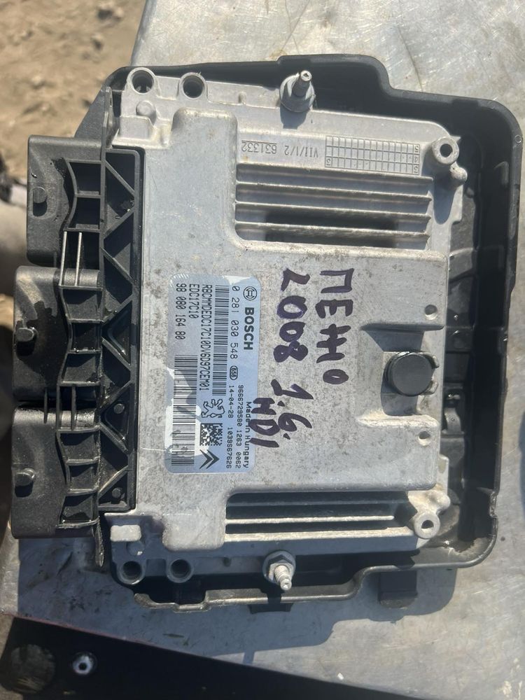 Компютър мотор ECU Peugeot 308 2008 Citroen C3 C4 HDI 30548