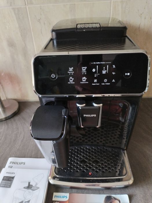 Espressor automat Philips EP2231/40, sistem LatteGo, 3 bauturi, filtru