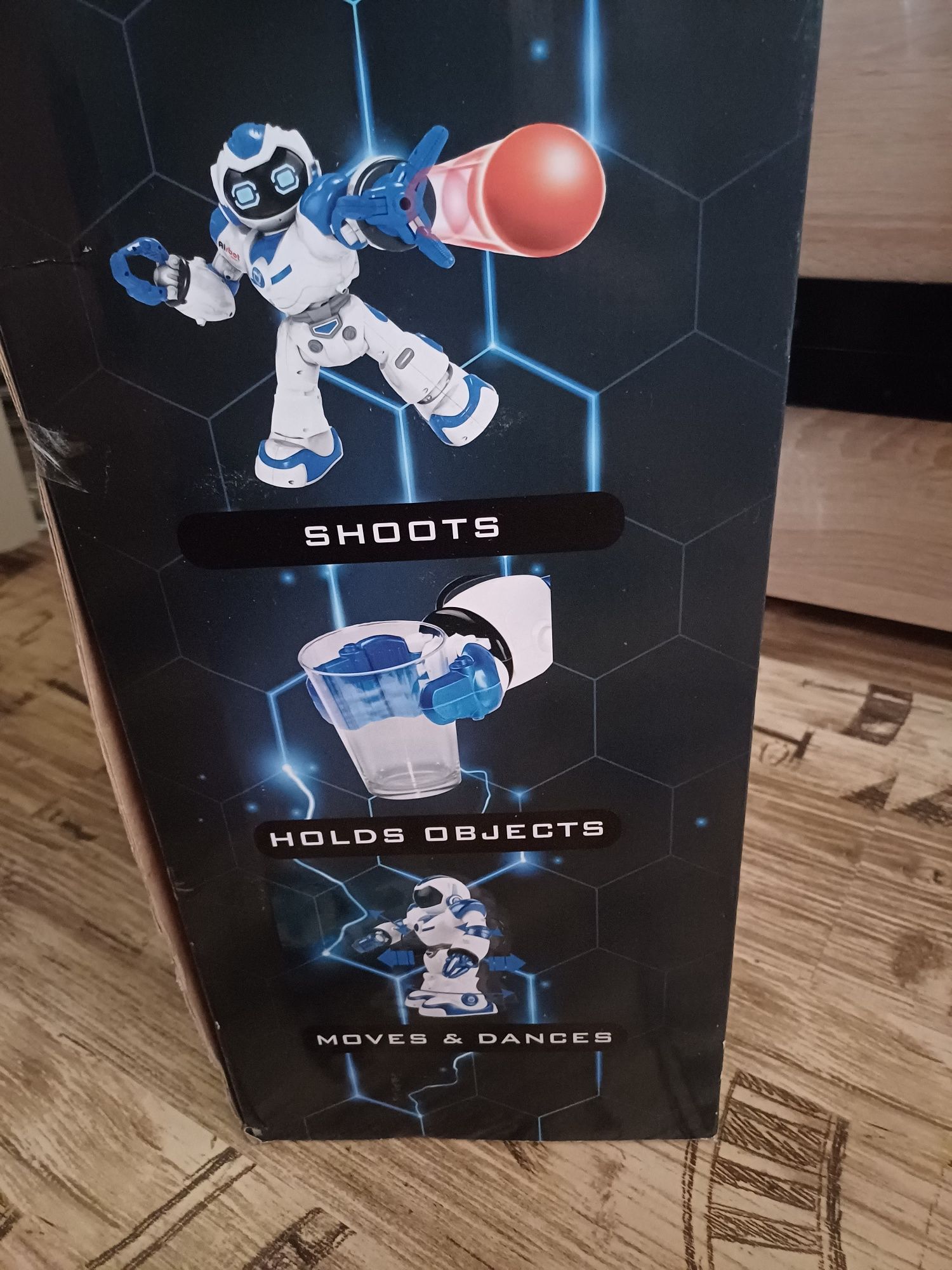 Играчка робот чисто нов